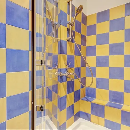 164 Rudy - Superb In Paris. *